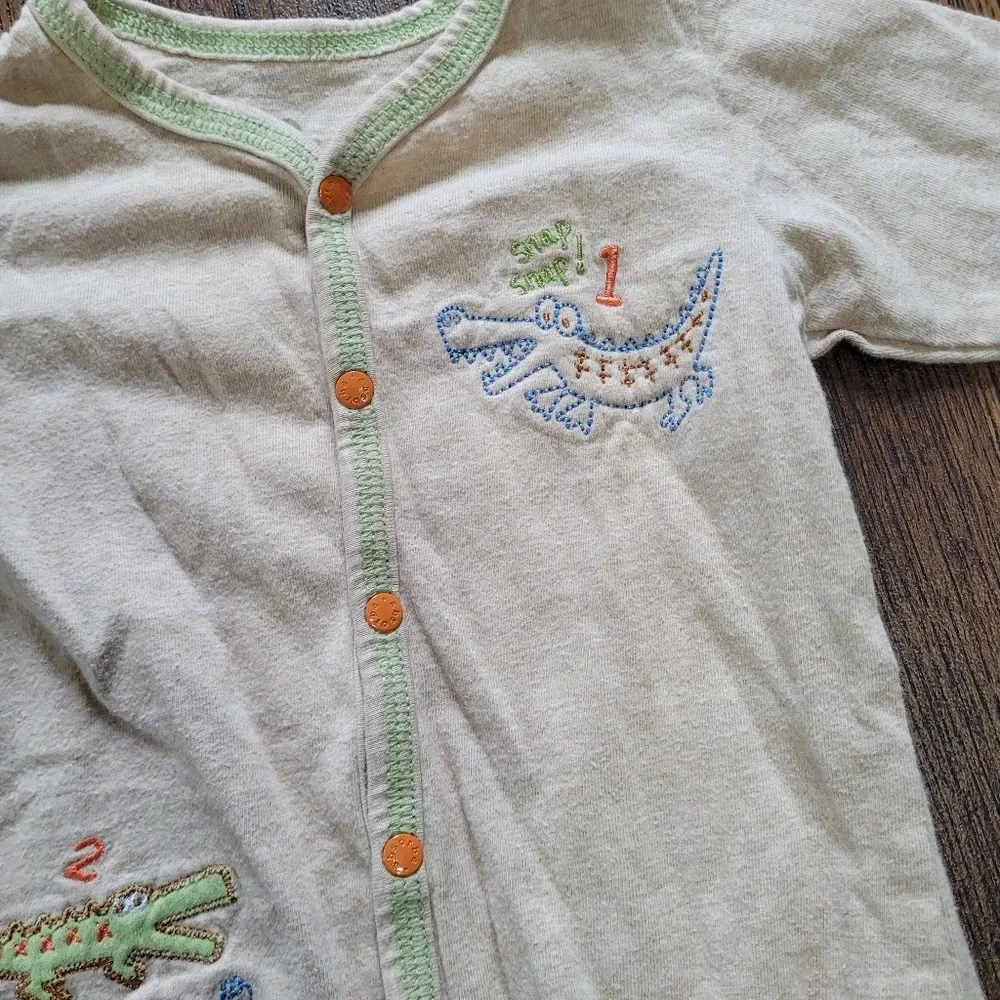 Bundle/Lot of Boy's Bodysuits, Romper, Pants, Pj's Size Boy's 3-6 Months